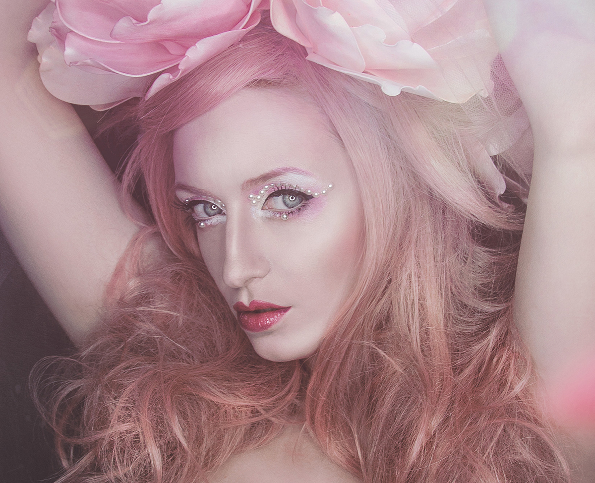 diana merk make up artist
